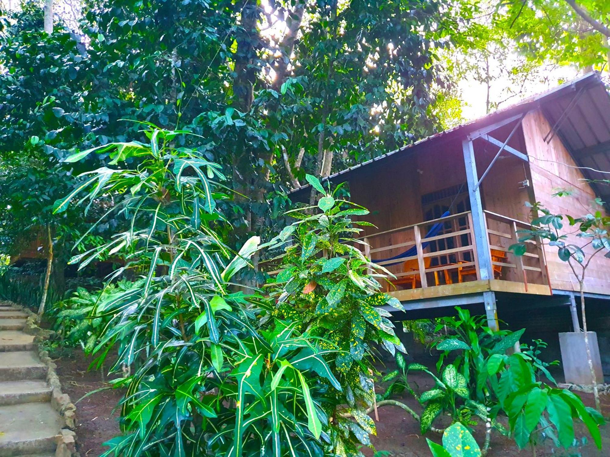 Santi Garden Bungalows Iboih Экстерьер фото
